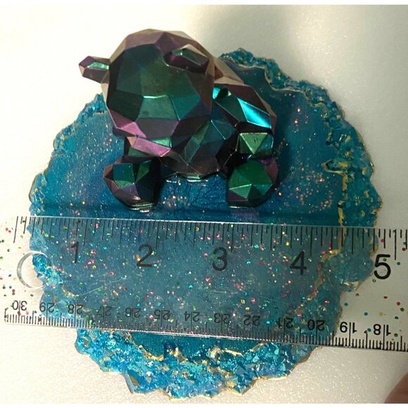 Handcrafted Cubic Teddy Bear on Live Edge Coaster In Resin with Chameleon Color - Picture 8 of 9